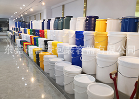 91在线啪第一页吉安容器一楼涂料桶、机油桶展区